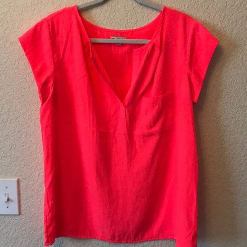 V neck top